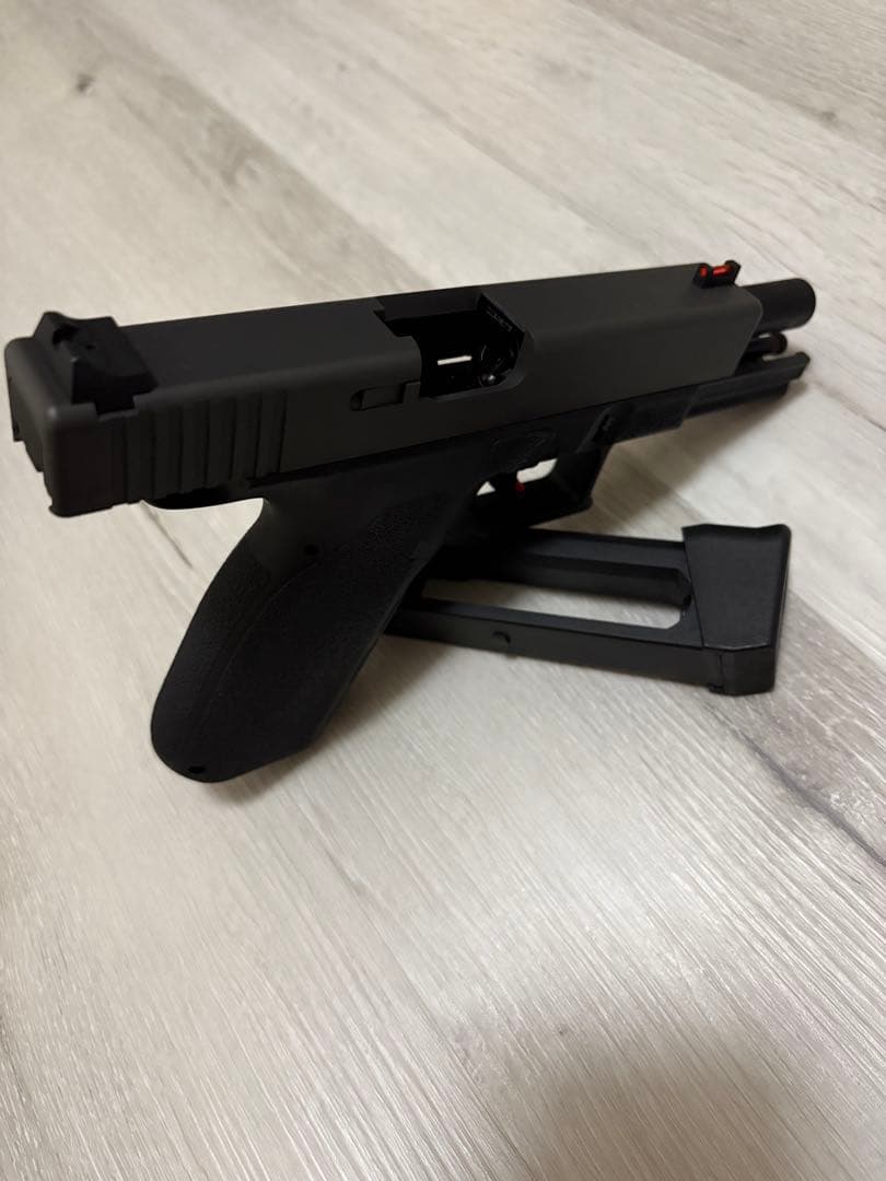 Carbon8 STRIKER9 NEUN CO2ガスガン