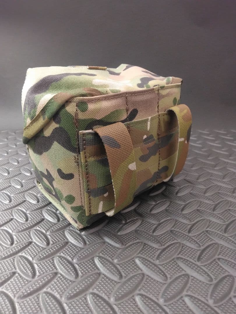 CAW製? ミニランチャー及び、モスカート4発及び、モスカートポーチ