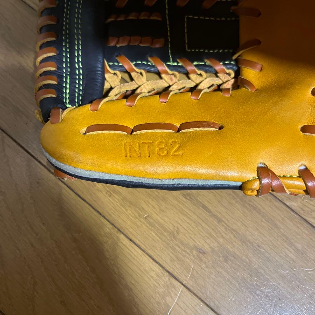 adidas 軟式野球グローブ INT82