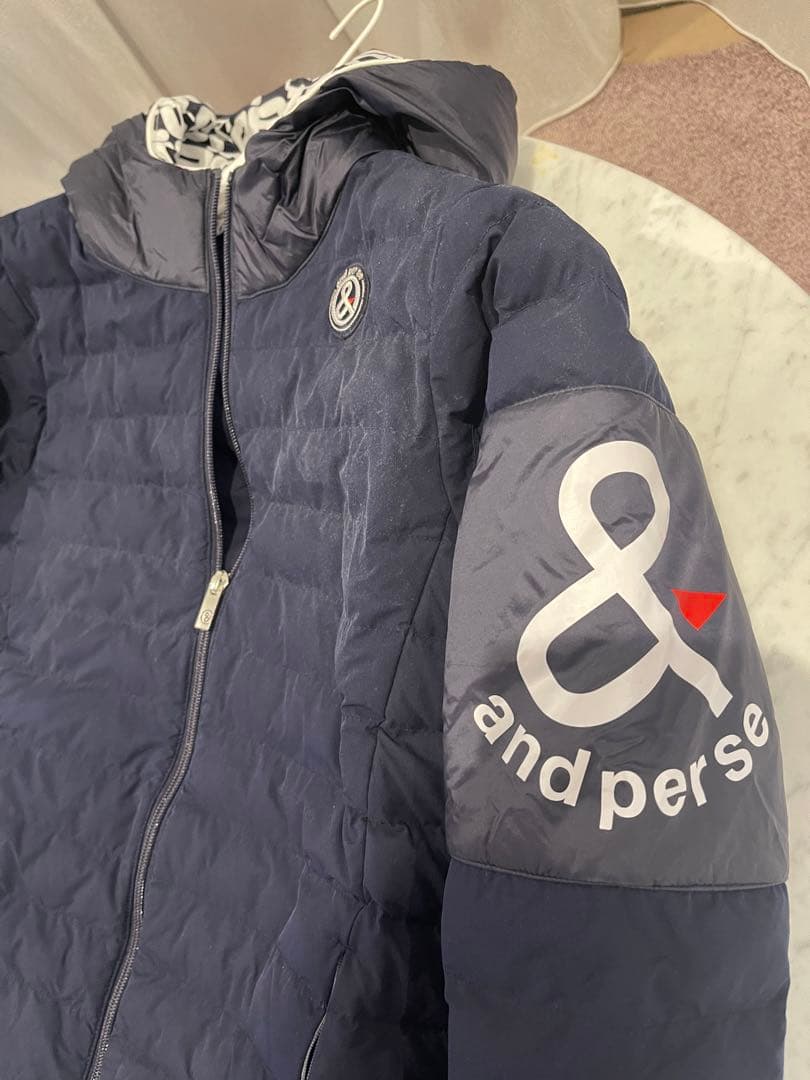 美品　未使用に近い　and per se キルティングジャケット M パーカー