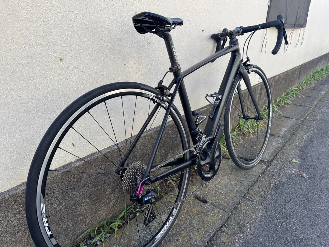 GIANT ロードバイク 11速 105 R7000