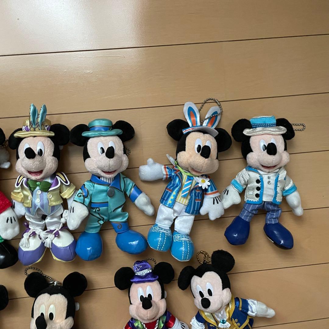 【ミッキー】 大人気 終売品 ぬいぐるみバッチ まとめ売 クリスマスお正月12個