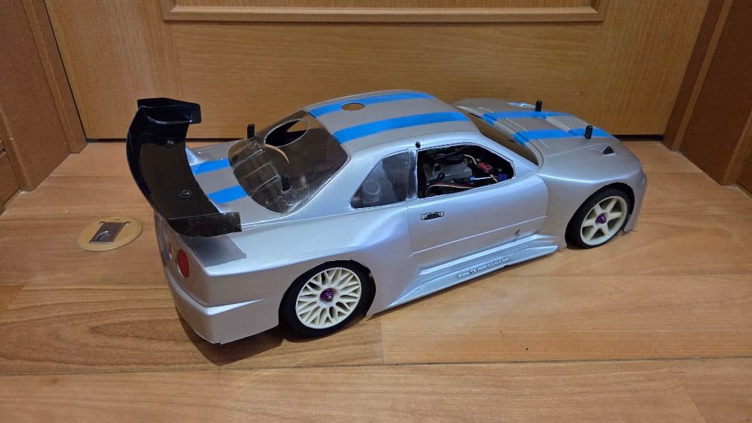 ラジコン エンジンカー 京商 V-ONE RRR 中古 エンジン始動確認済み