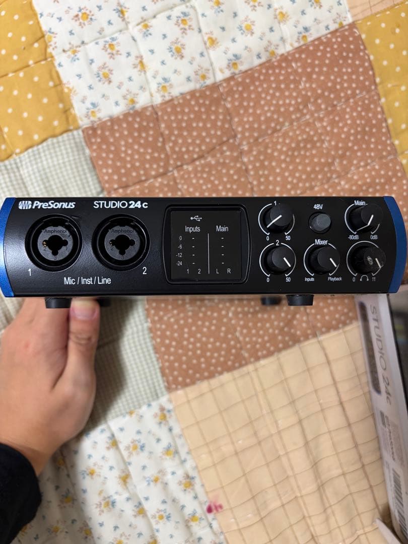 PreSonus STUDIO24c インターフェース 箱、 ケーブル付属