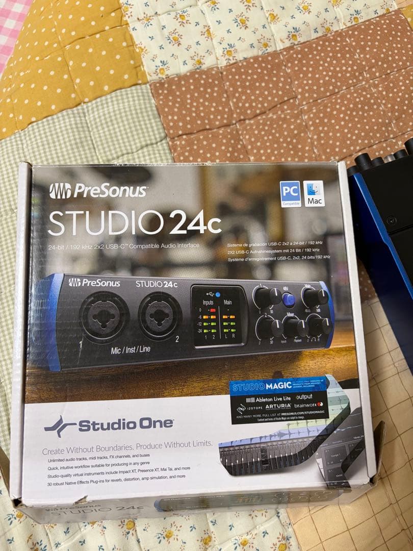 PreSonus STUDIO24c インターフェース 箱、 ケーブル付属