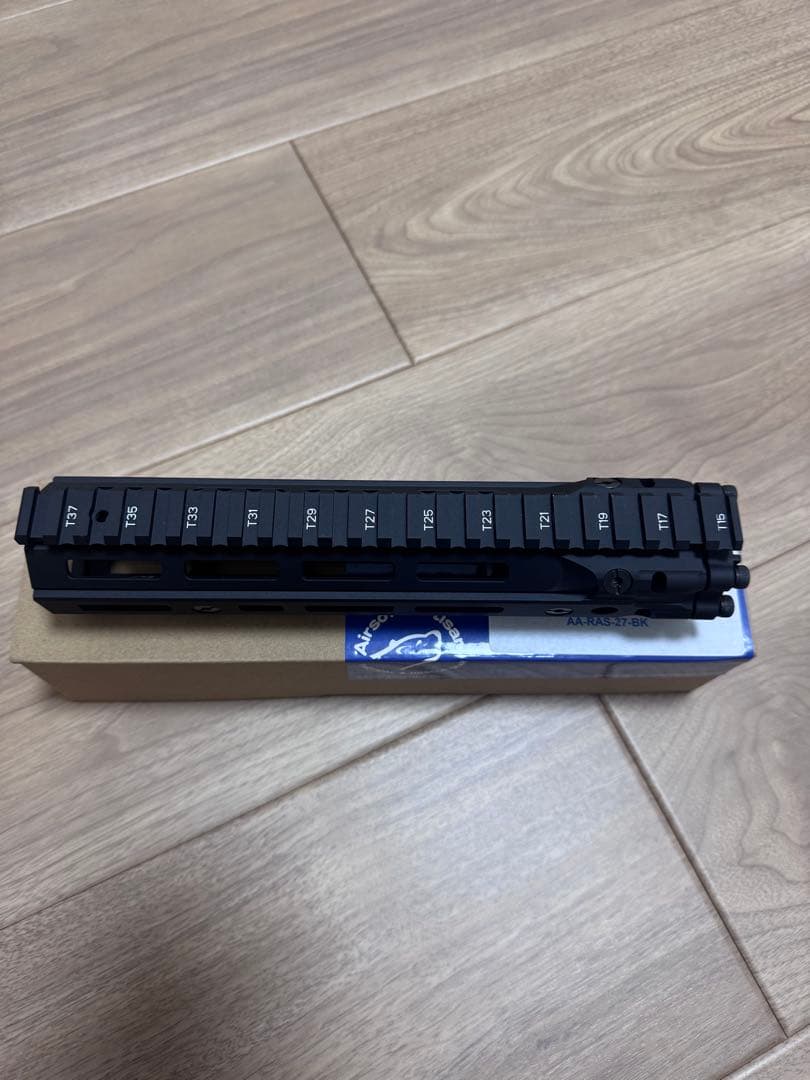 ダニエルディフェンスタイプ　MK18 RISIII M-LOK ハンドガード