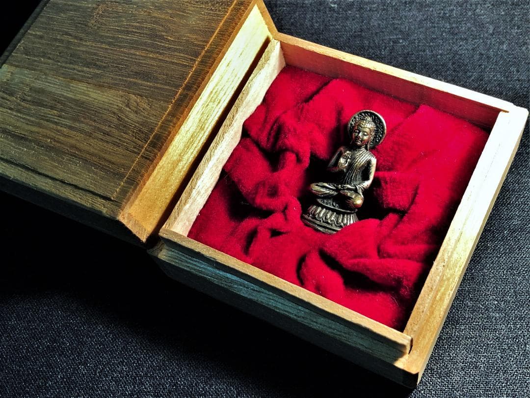 【 タイ鍍銀仏 】　骨董携行仏　ブラーフミー系文字刻