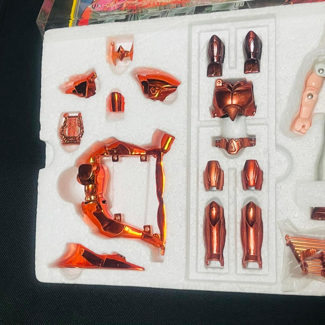 聖闘士星矢　キグナスクロス　聖衣大系 初期販売　窓付箱　一部未使用品