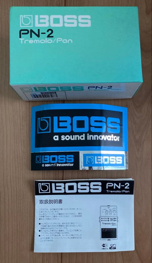 BOSS PN-2 Tremolo/Pan 箱取説ステッカー付