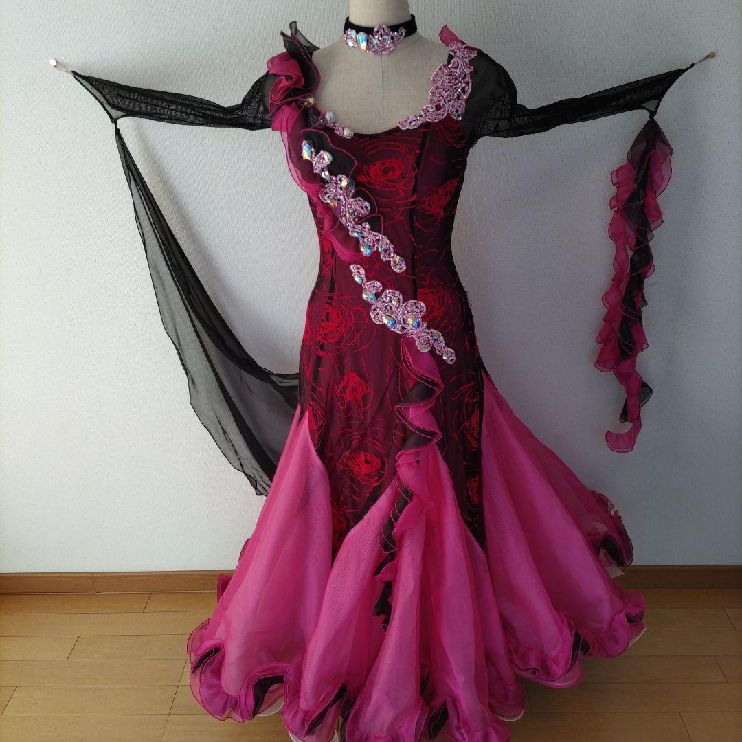 社交ダンスドレス 黒とピンク フリル
