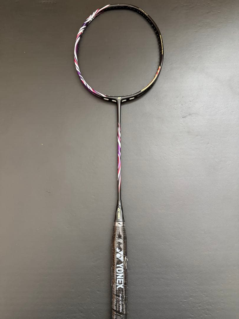 【美品】ヨネックス　バドミントンラケット　アストロクス100ZZ BP