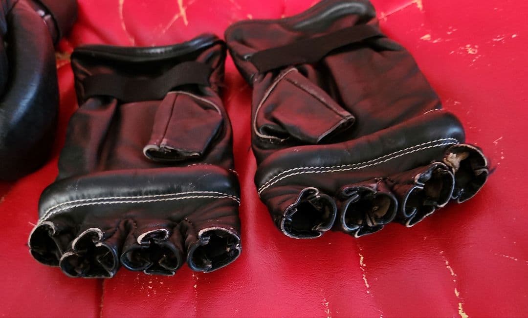 K　ボクシンググローブ　総合オープンフィンガーグローブ　セット