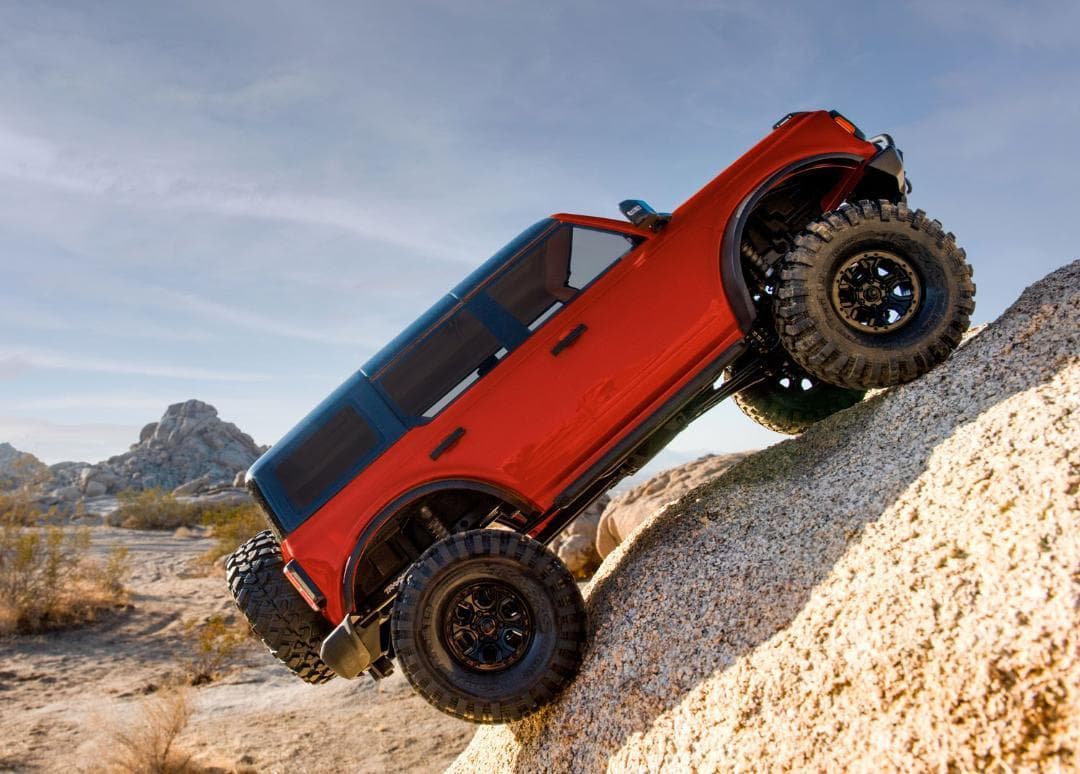 TRAXXAS TRX-4 FORD BRONCO 各色取り扱い