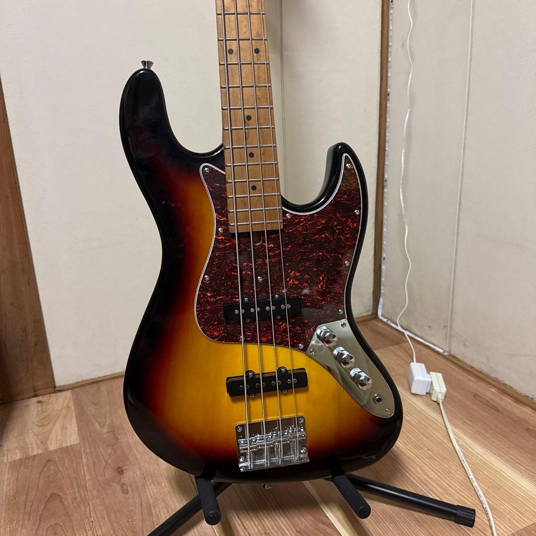 Bacchus エレキベース サンバースト 4弦