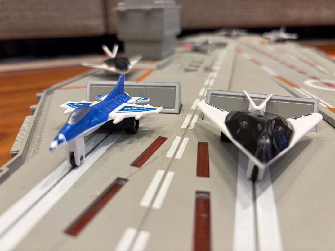 アメリカ　空母母艦モデル 30インチ 音声効果付き