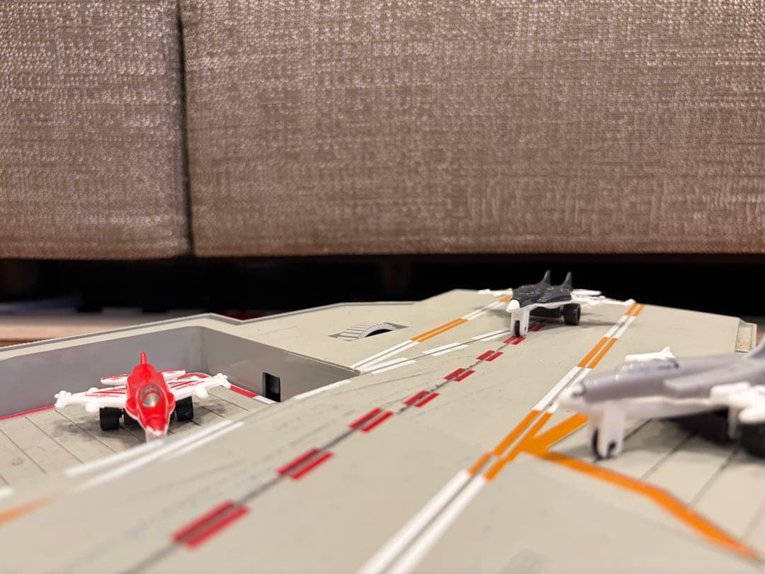 アメリカ　空母母艦モデル 30インチ 音声効果付き