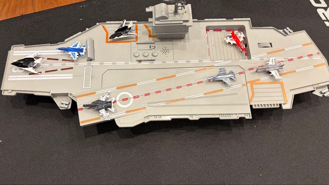 アメリカ　空母母艦モデル 30インチ 音声効果付き