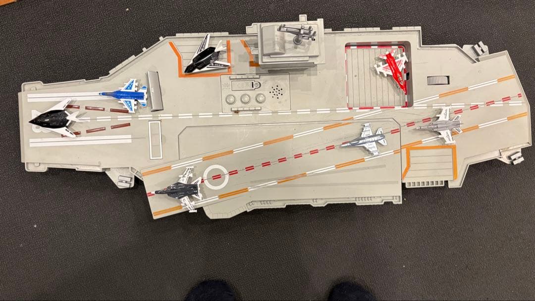 アメリカ　空母母艦モデル 30インチ 音声効果付き