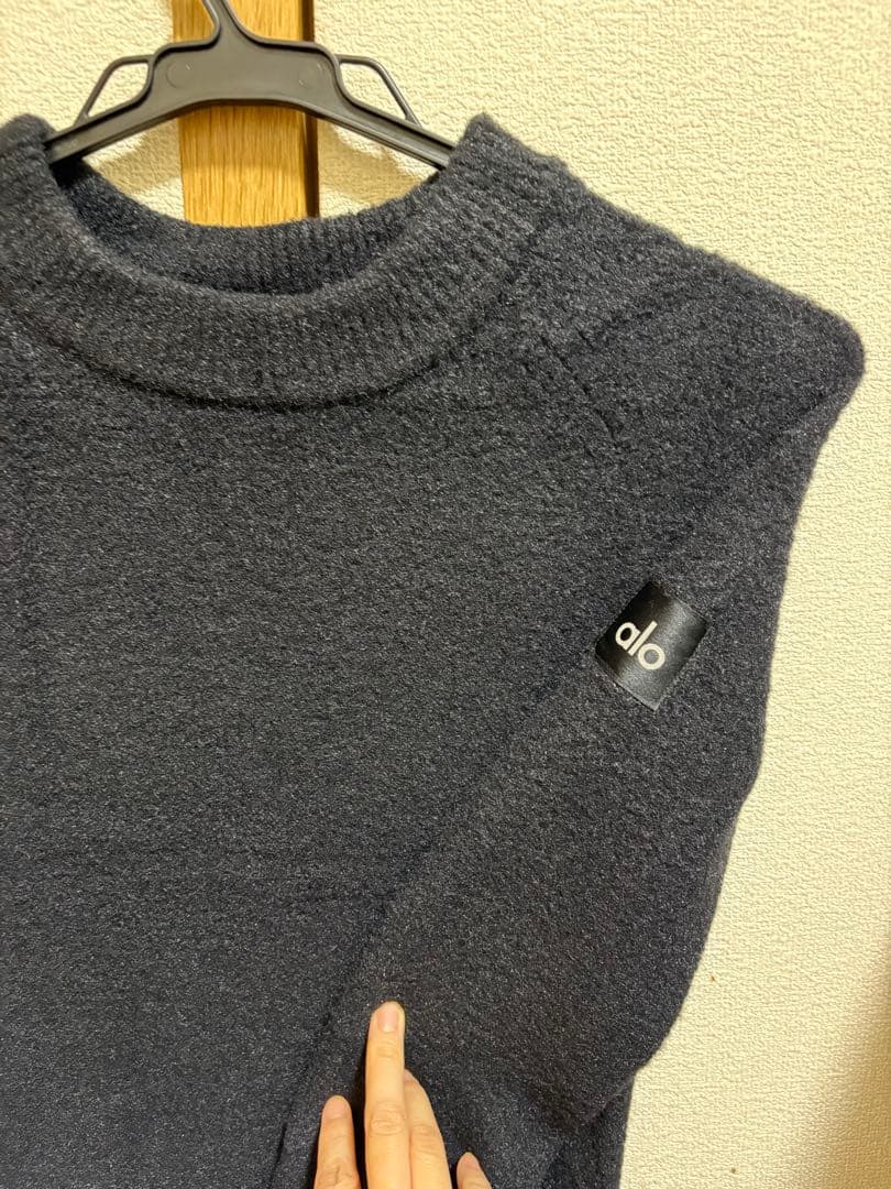 Alo セーター ロングスリーブ Sサイズ ブラック