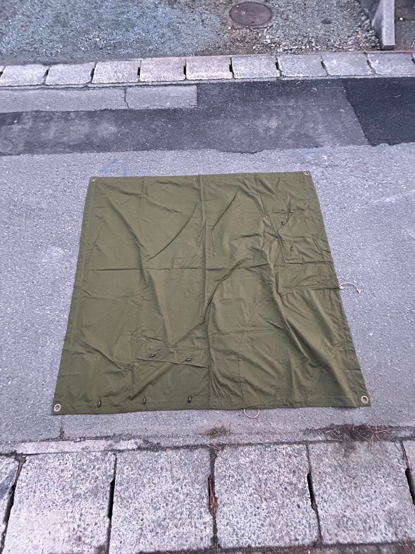 ルーマニア軍幕オリーブ二枚組 連結ボタンベルト付き