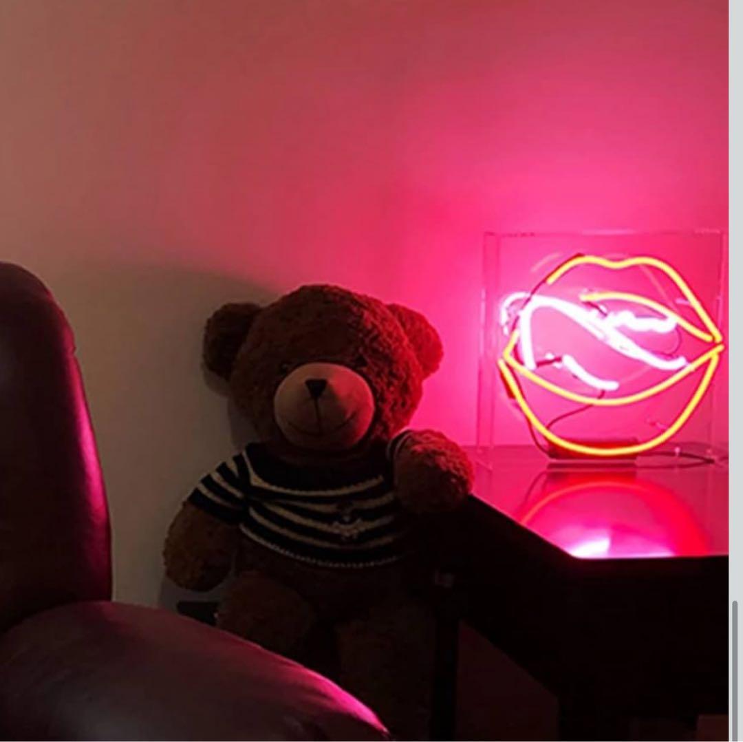 オーダーメイド　ネオン管　セクシーリップ 多色ネオンライト ボックス型　看板