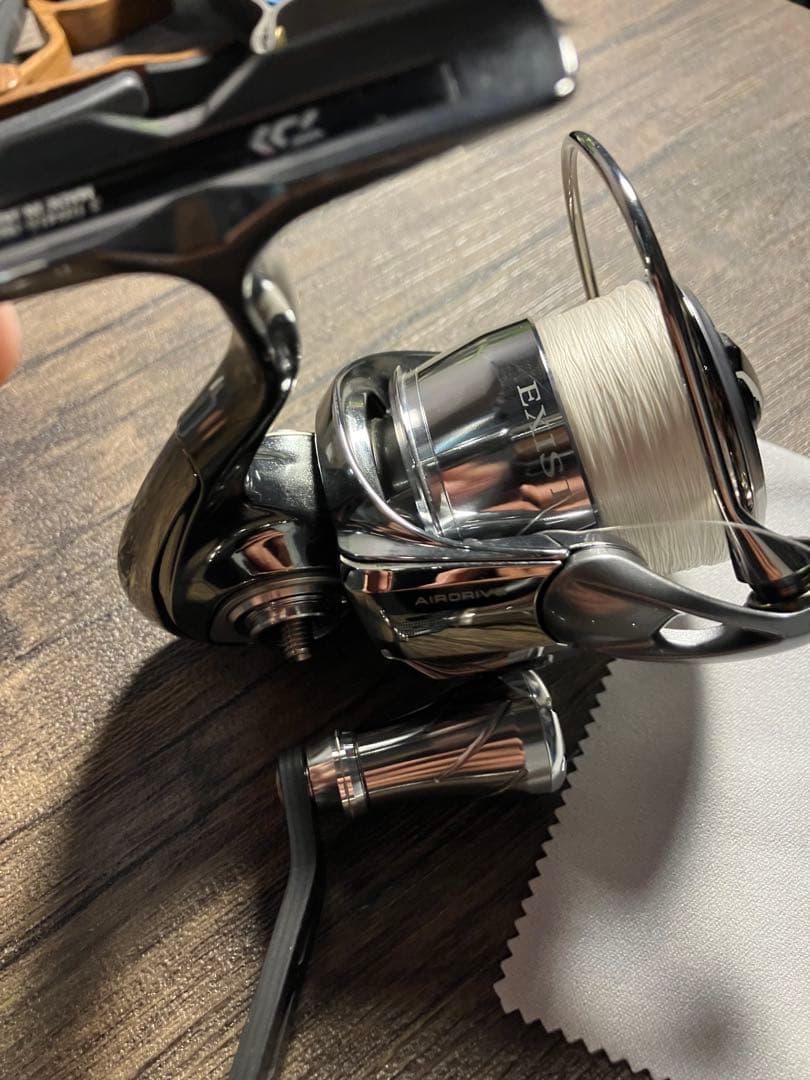 DAIWA 22 EXIST LT2500S-DH スピニングリール