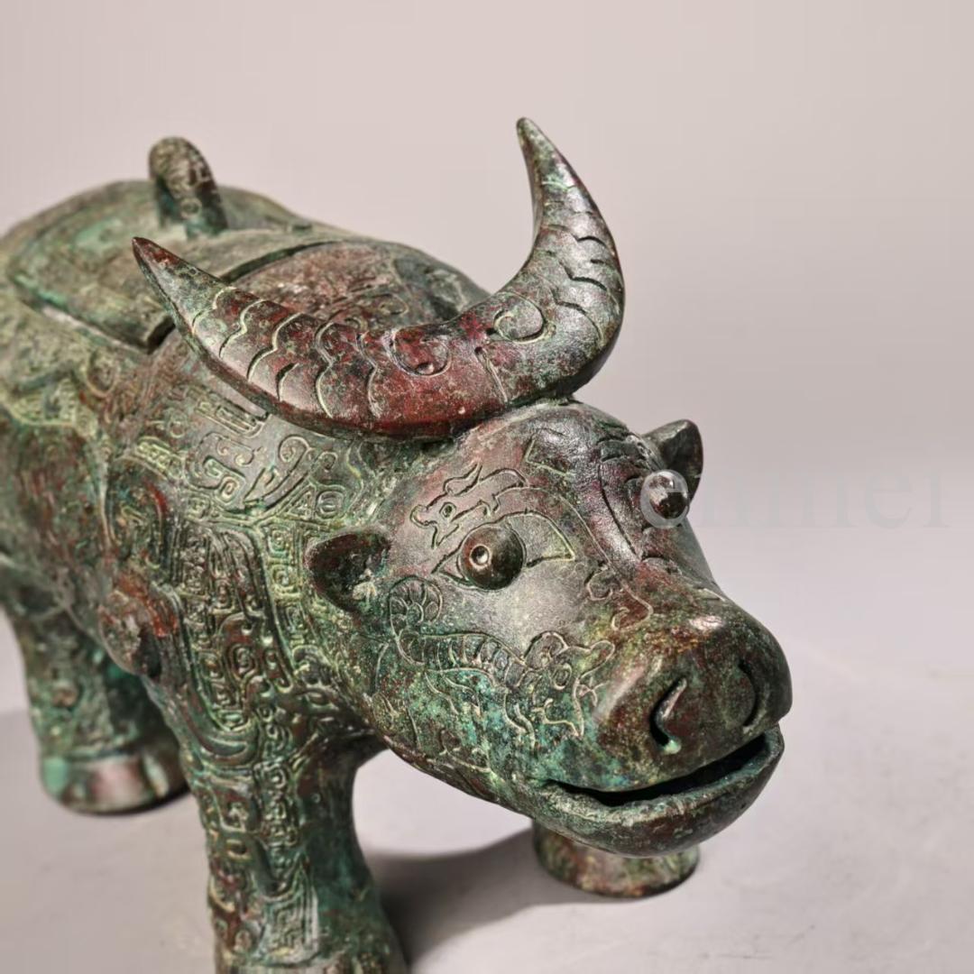 中国古美術・珍品旧藏・青銅器 牛尊 彫刻銘文入・高浮彫錾刻・純銅・置物・風水開運