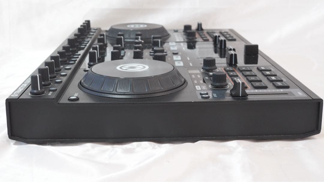 TRAKTOR KONTROL S4 MK2 DJコントローラー