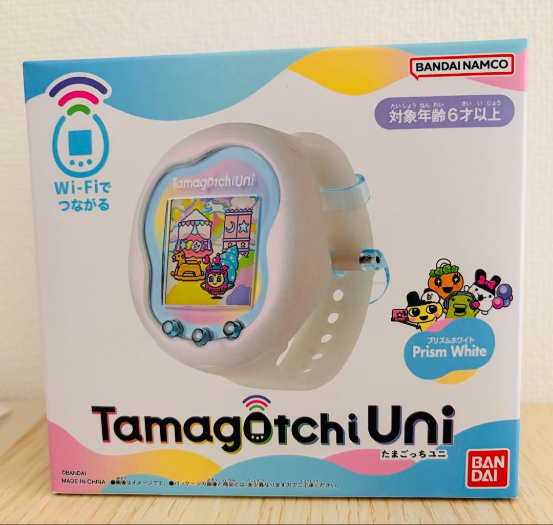 パ*パ様 Tamagotchi Uni Prism White