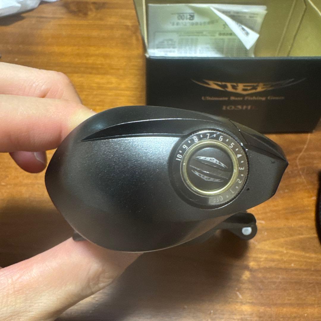 Daiwa STEES 103HL / ダイワ　スティーズ