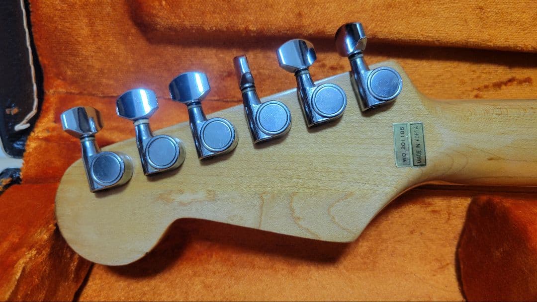 Fender Squier ストラトキャスター Eシリアル　韓国製　80年代