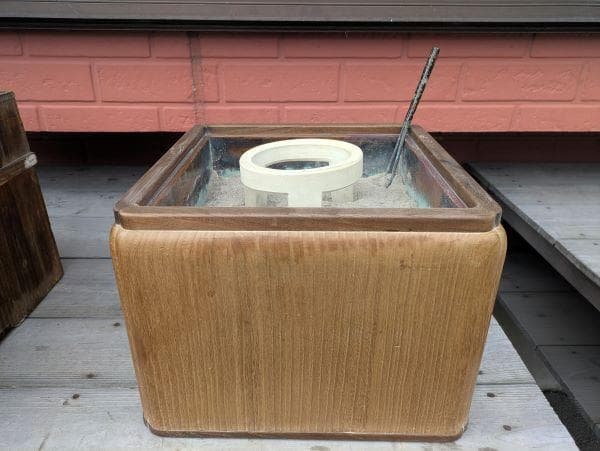 Y【中古】昭和レトロ 木製 囲炉裏 五徳 古道具 火鉢？専用木箱有り