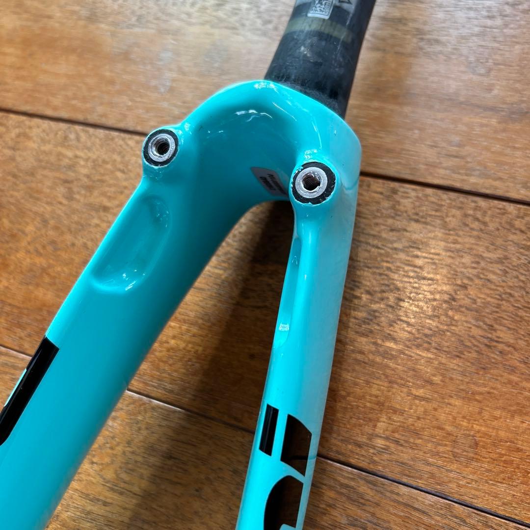 ビアンキ 2020年オルトレXR4 フロントフォーク