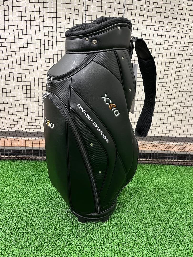 新品 ゼクシオ キャディバッグ ブラック