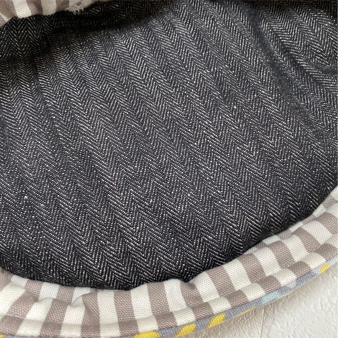 ハリネズミ寝袋　ソファーC