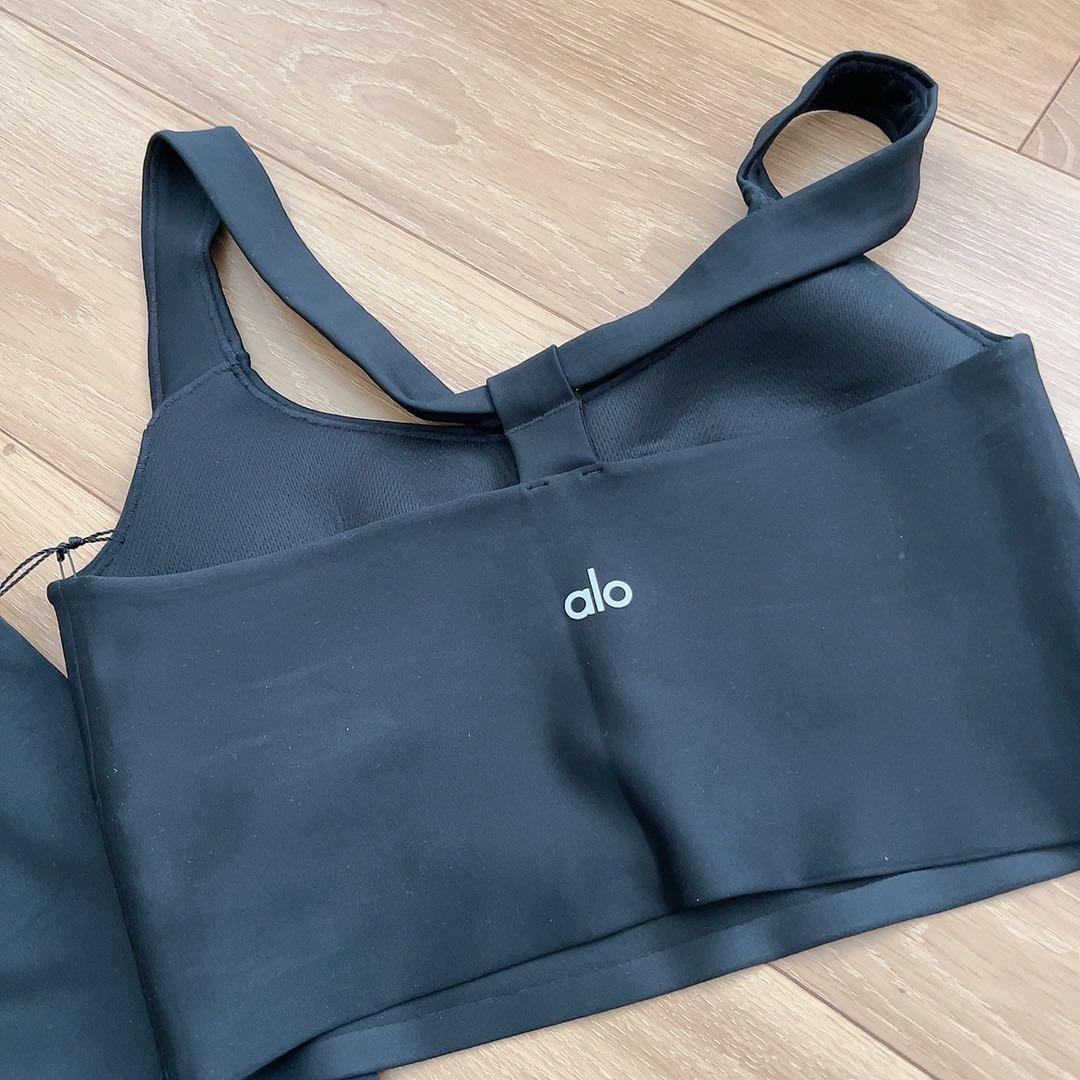 alo yoga レギンス　上下セット　新品 ヨガウェア
