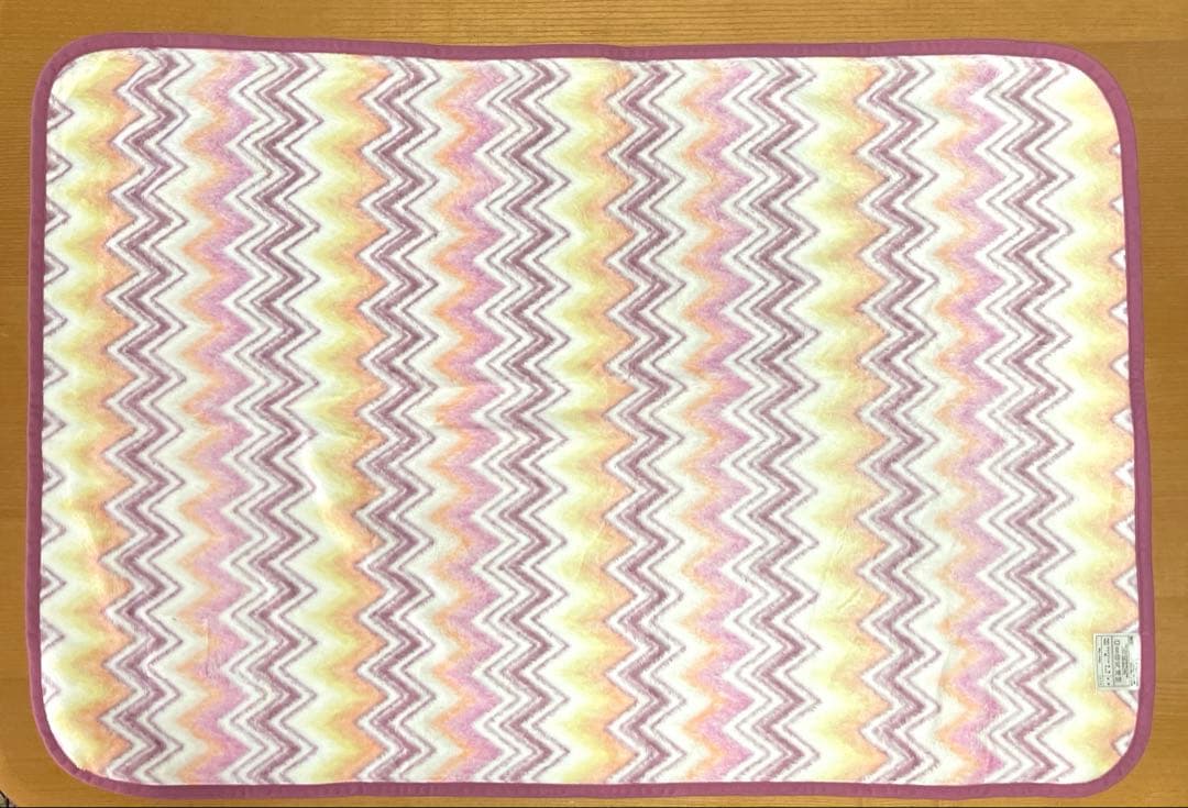 ミッソーニ　お膝掛け　MISSONI 新品未使用　クォーターケット　日本製