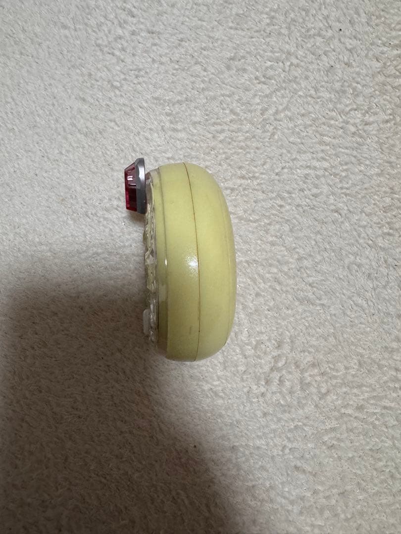 たまごっちピース　たまでこピアス付　サンリオ