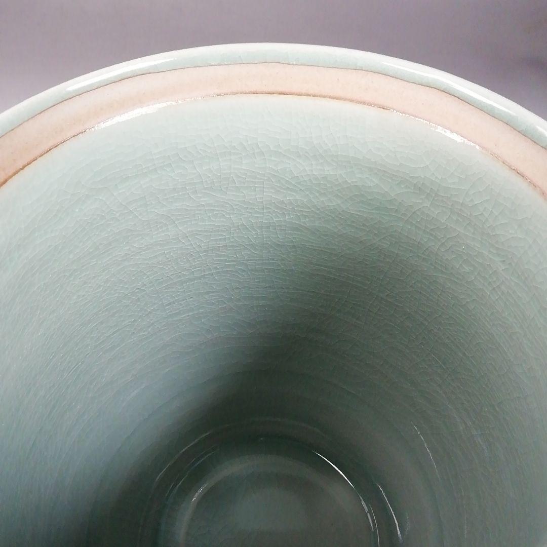 Ｗ７３　水指　『青磁透刻』『芋頭水指』『金世龍 作』　共箱　茶道具