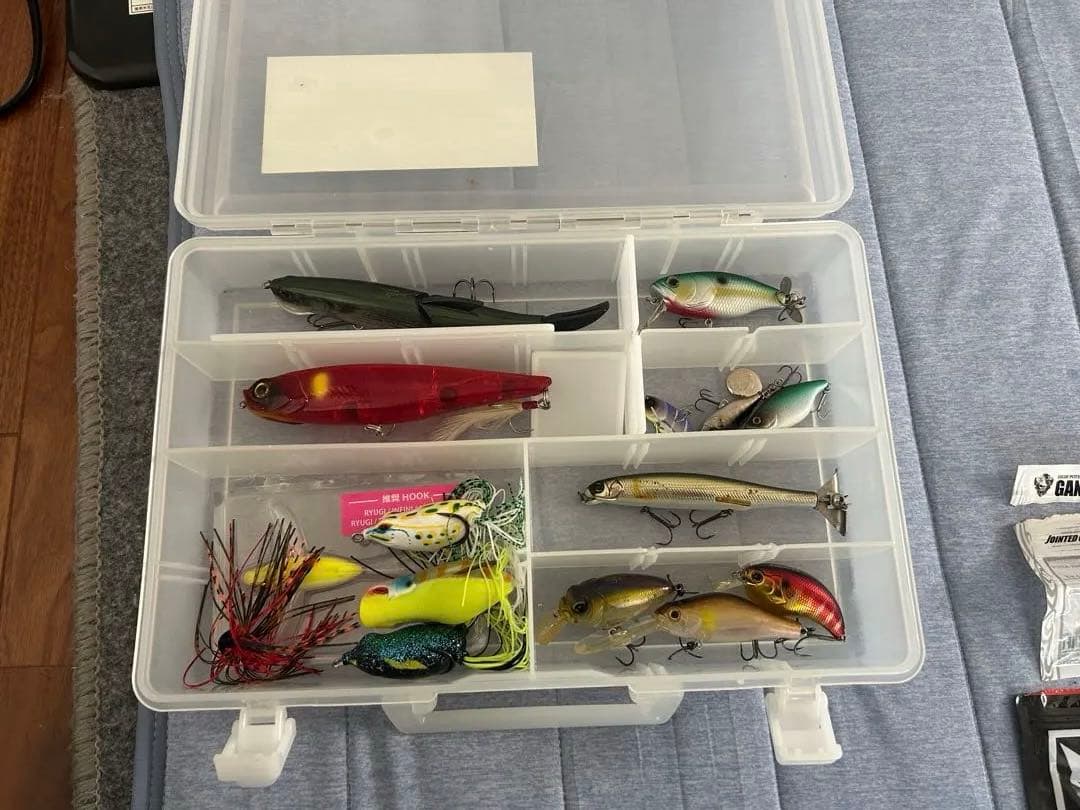 バスルアー・ワームセット 収納ボックス付き