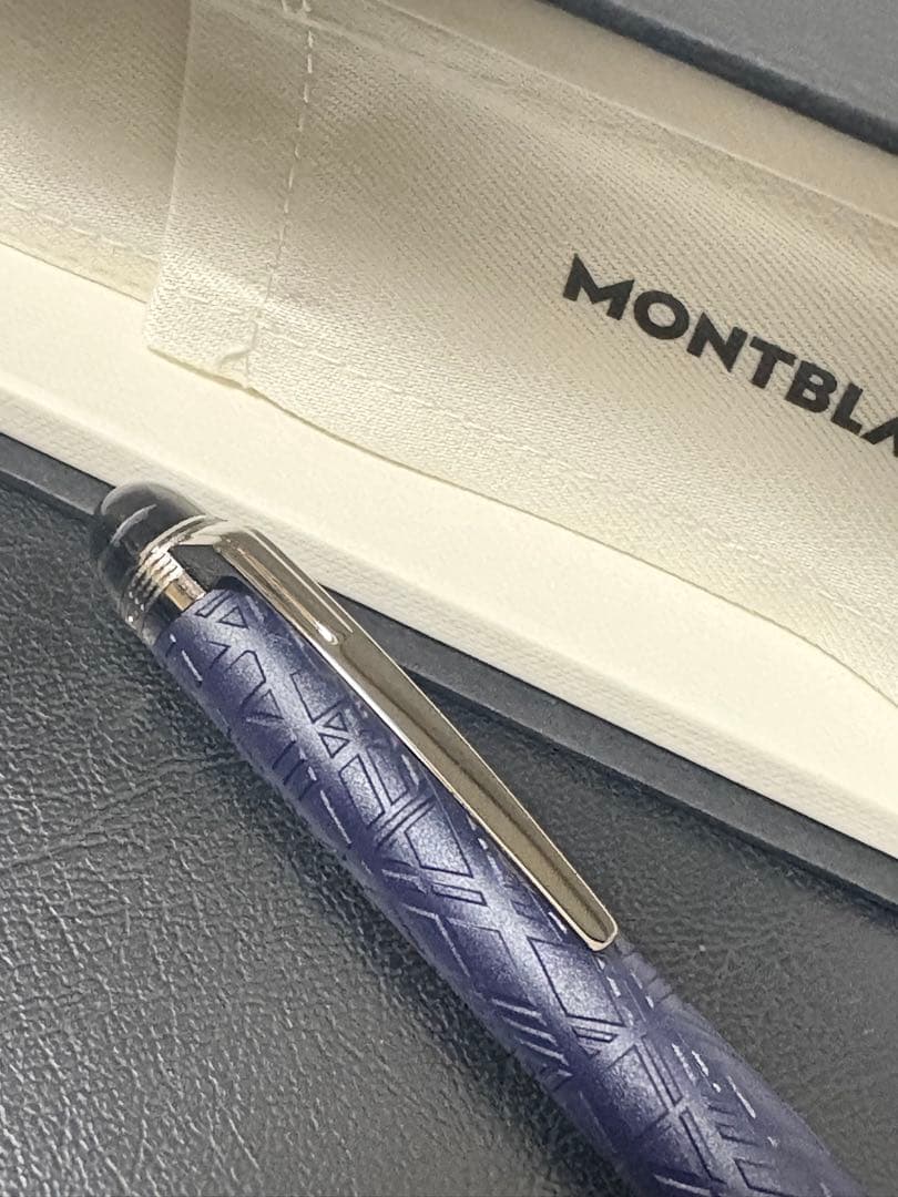 モンブラン　スターウォーカースペースブルー　プレシャスレジン　ほぼ未使用