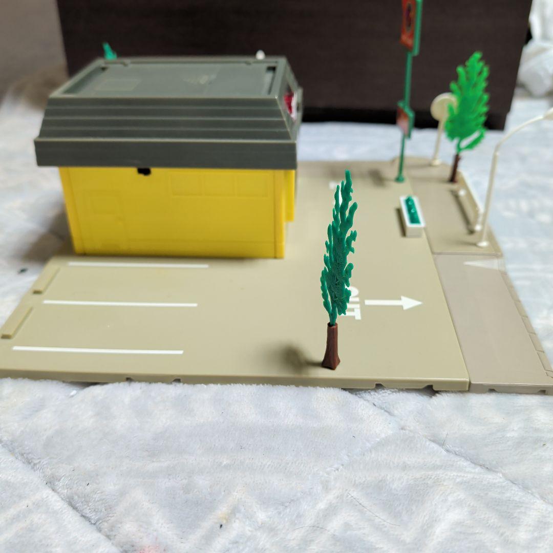 d*2様 トミカタウンすかいらーく