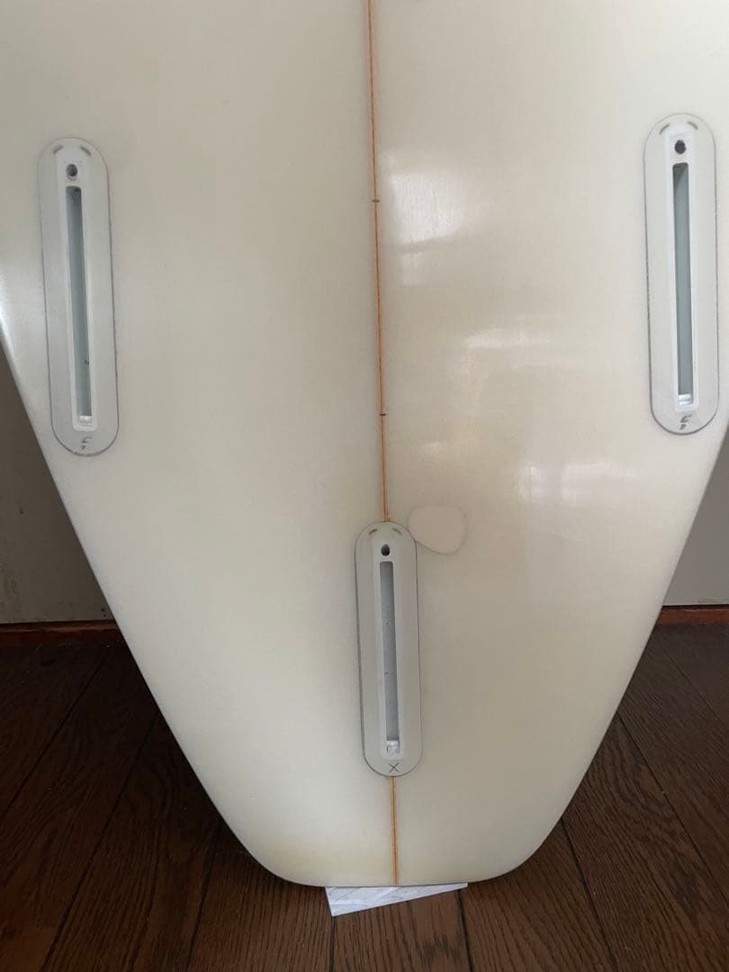 スティーブボイセンサーフボード6.1 ハイパフォーマンス！フィン付き！