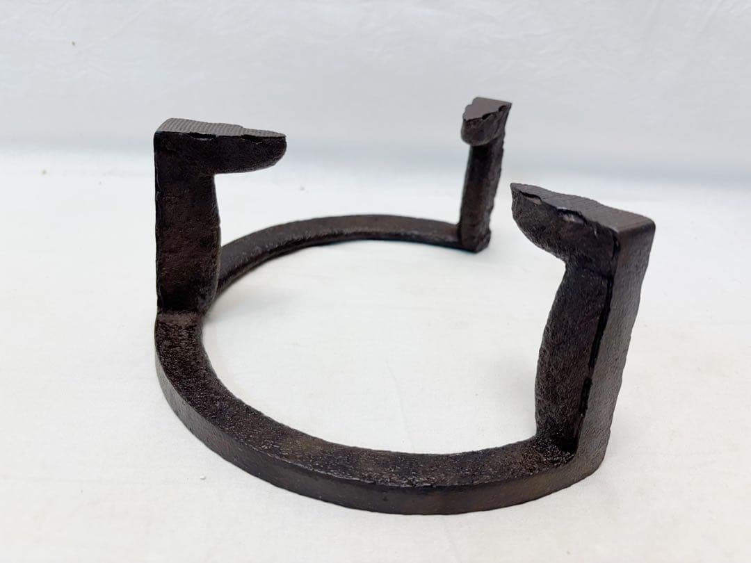 未使用 茶道具 釜師 高木治良兵衛造 中爪 風炉五徳 茶釜 三つ爪 共箱