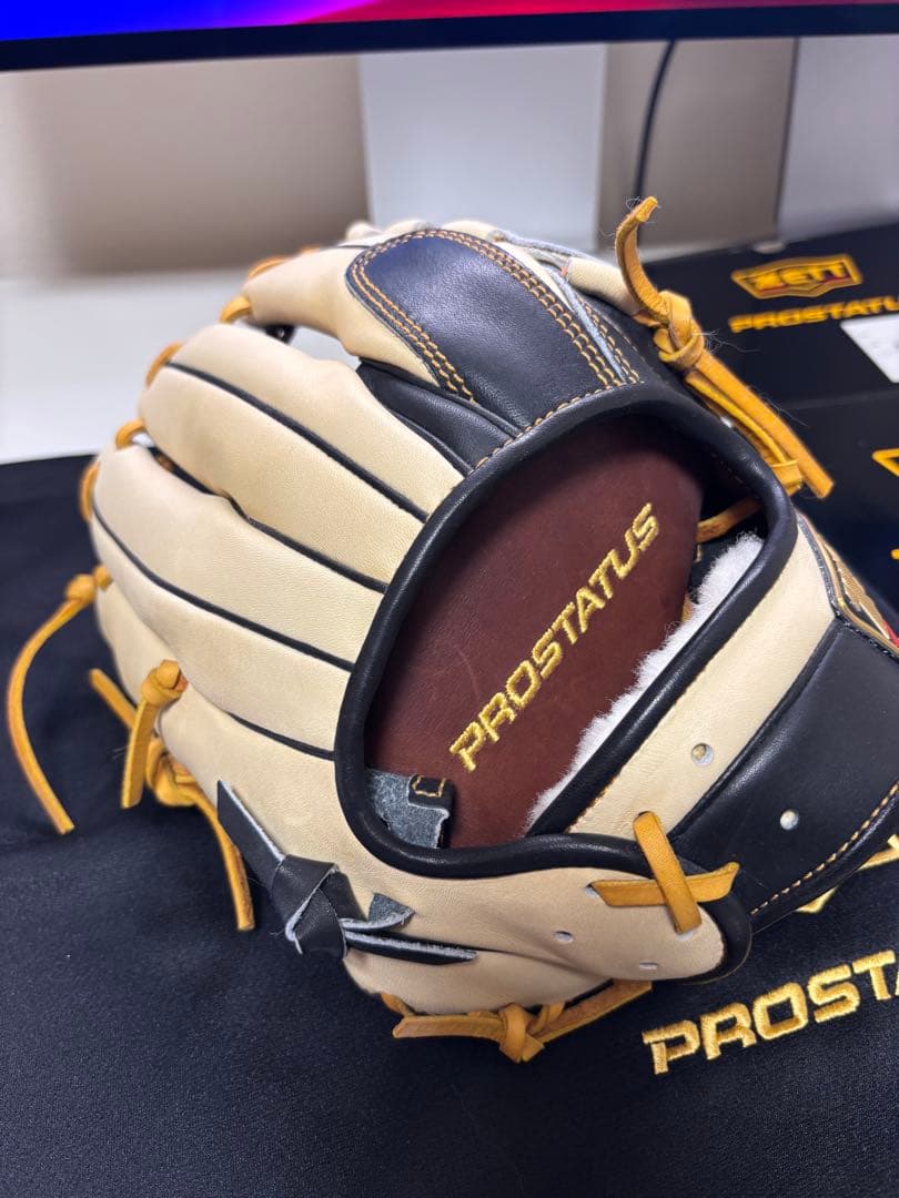 ZETT プロステイタス 源田モデル 軟式右投げ 箱・保存袋付き