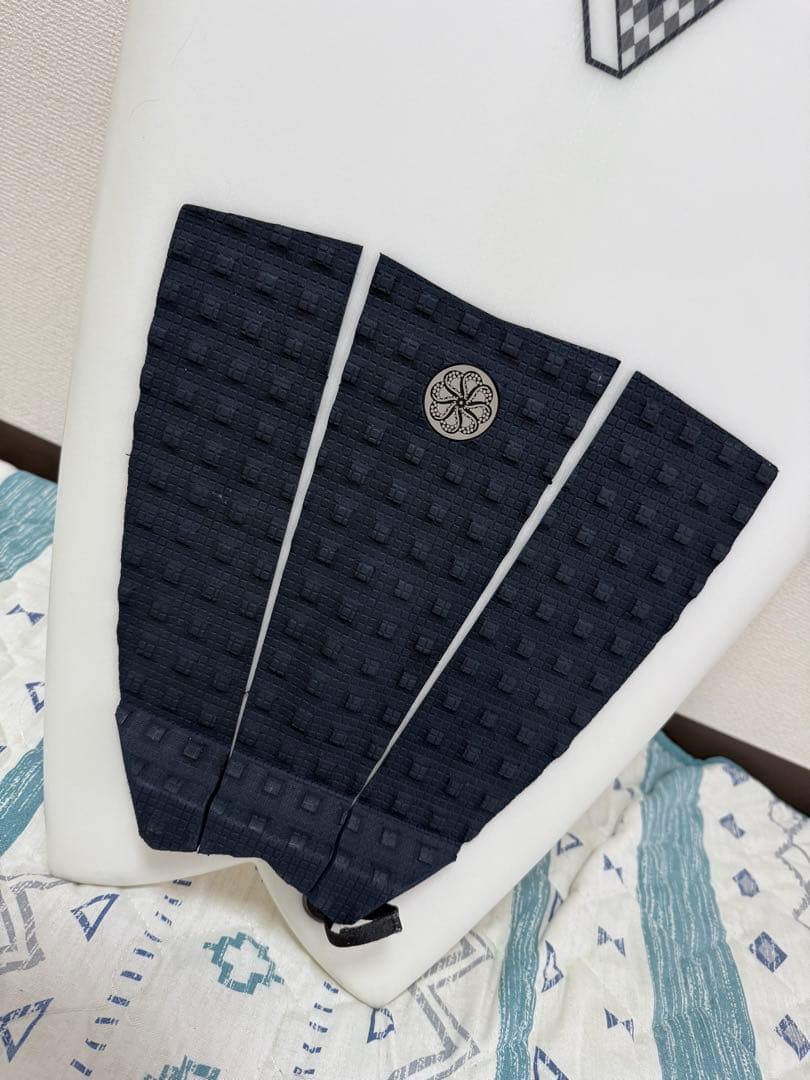 今週末限定！！！！シリアルトライ HELIX 5.7 32.8L 引き取りのみ