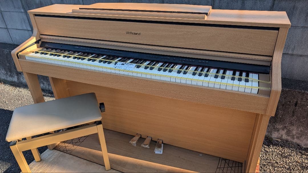 送料込み Roland 電子ピアノ HP605 16年製 激可愛い♥激美品