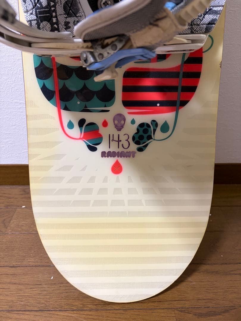 Salomon スノーボード カラフルデザイン