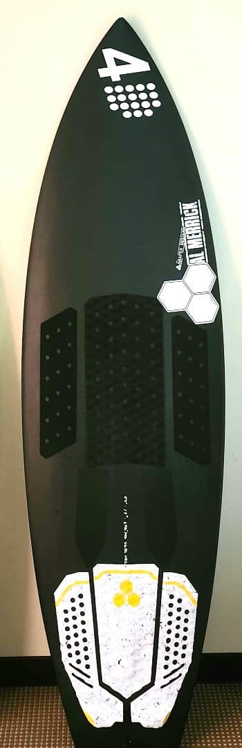 アルメリック、ネックベアード2サンダーボルト社製5.6ブラックシャドウ