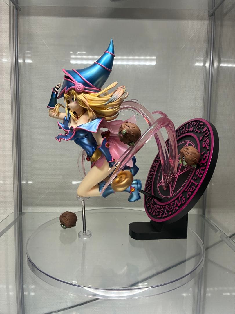 色紙、缶バッジ有り　MAGIARTS　遊戯王　ブラックマジシャンガール　開封品